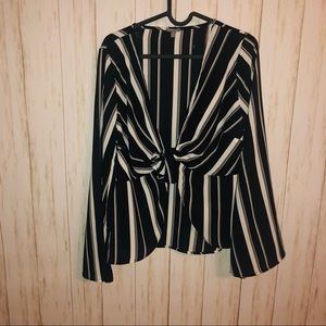 NWOT Charlotte Russe tie top over cami, Med